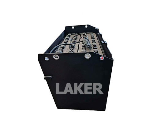 แบตเตอรี่แรงดึง 48V / D-700 แบบรถยกและทนทานสําหรับการชาร์จมอเตอร์ เทคโนโลยีกรดผีหรือลิทธิียมไอออน