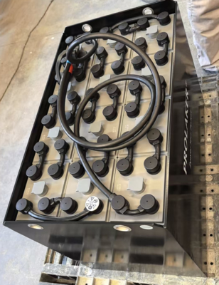 แบตเตอรี่ตะกั่วกรดสำหรับรถยกคลังสินค้า 24V รุ่น 8PZS920 920Ah พร้อมบริการปรับแต่ง